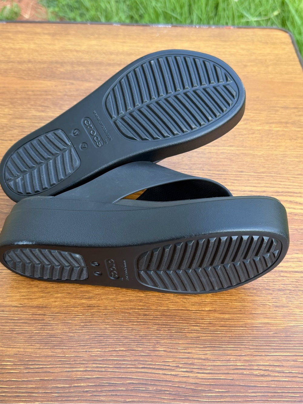 Crocs LiteRide Brooklyn Flip Flops Women 7 Black Platform Comfort Sandals - Picture 5 of 8
